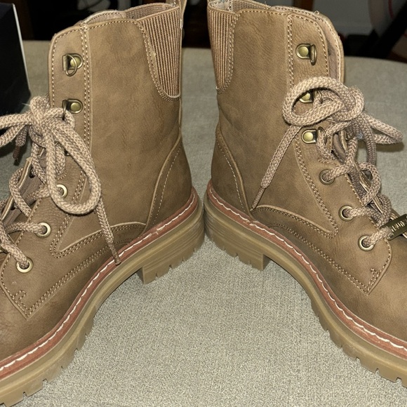 Nautica ladies lace up boots - Picture 6 of 8